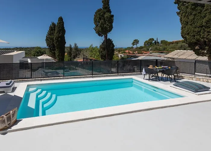 Erolidae 4* Atsoupades